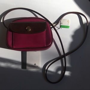 VINTAGE Liz Claibourne Signature Crossbody